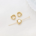 Macro detail of 14k gold-plated heart spacer beads with white pearl for DIY jewelry - Mirror Gold Heart Style (2#)