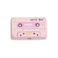 Colgante de cassette retro rosa con texto HITS 90s para llaveros artesanales - Cinta de Casete / Rosa Claro