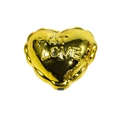 Goldene Herzperle mit HOT LOVE Gravur für DIY-Schmuck und Schlüsselanhänger - Metallisches Herz-Gelb