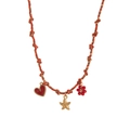 Handgemaakte rode geweven ketting met hartje, zeester en bloem hangers voor de zomer - Zeester Rood Touw