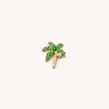 Detalle de colgante de palmera con esmeraldas verdes y diamante en metal dorado - Accesorio de Dije de Palmera