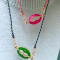 Conjunto de collares de cuerda tejida de colores con colgantes de esmalte rosa y verde - Estilo Esmalte Ovalado / Collar Magenta