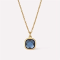 Minimalistische gouden ketting met een vierkant geslepen blauwe kristallen hanger - Blauw
