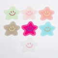 Colgantes de acrílico en forma de estrella con diseño de carita sonriente en siete colores - Estrella Sonrisa - Color Aleatorio