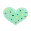 Ciondolo a cuore in acrilico verde chiaro con stampe colorate e foro per fissaggio - Cuore / Verde