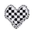 Ciondolo a cuore in acrilico con motivo a scacchi bianchi e neri e bordi ondulati - Cuore a Scacchiera / Nero
