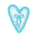 Ciondolo a cuore in acrilico blu e bianco con fiocco per portachiavi e borse - Cuore in pizzo / Smeraldo