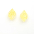 Rhombus S925 silver earrings with transparent yellow resin and real dried flowers - Yellow