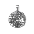 Pendente rotondo retrò con sole e luna in acciaio inossidabile e finitura argento antico - Solo Ciondolo (Senza Catena)