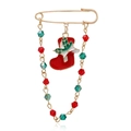 Kerst thema gouden broche met rood emaille laars bedeltje en feestelijke kralen ketting details - Rood Groen KC Goud