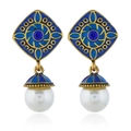 Orecchini pendenti Jhumka vintage con smalto blu geometrico e grandi perle bianche - Blu Reale Oro Antico (WEH282)