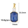 Makro-Detail des rechteckigen blauen Zirkon-Anhängers mit Maßen von 33,5 mm Höhe und 14 mm - 14K Gold Saphirblaues Rechteck (ZX112)