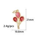 Detailoverzicht van de ballonhanger met rode glitter en maten 21mm x 10,8mm - Ballon Stijl Hanger (ZX199)