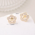 Detailed view of cubic zirconia four-leaf clover earring mount with 18mm diameter - 14K Gold Large Petal Style (H-11953)