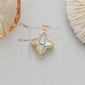 Connecteur trèfle doré pour bijoux DIY avec incrustation nacre et zircon, 17x20mm - Connecteur Pour Collier/bracelet En Or 14 Carats K011049-1 Motif Trèfle À Quatre Feuilles Et Coquillage Coloré. / Le Plaquage De Haute Qualité Conserve Sa Couleur Longtemps Et Empêche La Décoloration.