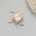 Fermoir de bijoux rectangulaire doré avec grand zircon et cristaux micro-pavé brillants - Connecteur De Collier/bracelet En Or 14 Carats K011047-3a Avec Fermoir En Zirconium Blanc Étincelant / Le Plaquage De Haute Qualité Conserve Sa Couleur Longtemps Et Empêche La Décoloration.