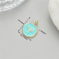Pendentif octogonal en émail bleu clair plaqué or 14K avec motif Menora et détails - Style Menorah en Émail Bleu (h-12655)