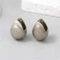 Matte gebürstete Tropfen-Ohrringe mit 14K Goldbeschichtung und praktischem Klappverschluss - Palladium-Silber (H-11160)