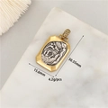 Detalle del colgante de moneda Athena bicolor retro con medidas 30,55mm por 15,6mm - Etiqueta de Perfil Estilo Egipcio Antiguo (H-11877)