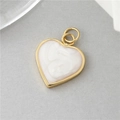 Pendentif cœur doré avec texture marbre blanc et fixation à double anneau - Blanc