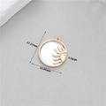 Detailansicht von 14K vergoldetem Sonnenanhänger mit Perlmutteinlage und Zirkonstein - Sonnengesicht-Rundstil (Nur Anhänger)(cul2100)