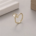 Macro detail of golden ginkgo leaf ring with white shell inlay and DIY pearl setting base - Gold Ginkgo Leaf Mother of Pearl Style (H-8944 Without Artificial Pearl)