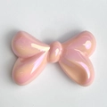 Detaillierte Makroansicht einer 3D-Schleifenperle mit rosa Perlmutt-Farbverlauf - 24X36MM / 02-Rosa