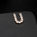 Colgante letra U chapado en oro con micro pavé de circonitas para joyería artesanal - Letra U Oro 14K (H-6595)