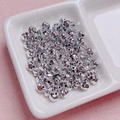 Perline a teschio in metallo argentato per gioielli fai-da-te in vassoio bianco - 6mm / Argento