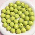 Makroaufnahme von 16mm apfelgrünen Acryl-Perlen mit Löchern für DIY Bastelschmuck - 16mm (Pro Perle) / Grün