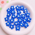 Perline fiori in acrilico blu da 20 mm con centro crema per catene di telefoni fai-da-te - Blu Zaffiro