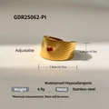 Anello vintage in acciaio inossidabile dorato con pietra rossa e fascia regolabile - Anello Largo a Raggiera con Gemma Rossa (GDR25062-PI)