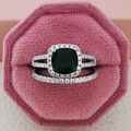 Luxury square green emerald zircon ring set with silver band in pink velvet jewelry box - Size 9 / Green