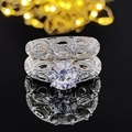 Conjunto de anillos vintage de plata con gran moissanita y detalles calados - Talla 5 / Juego de diamantes redondos de filigrana hueca (R5861A+R5861C)