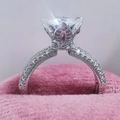 Elegant silver crown ring with a large round stone in a pink velvet box - US 5 / Silver