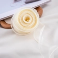 Elegant crème halftransparant organzalint voor bloemstukken en cadeauverpakkingen - Melkgeel