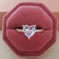 Elegant heart-shaped zircon engagement ring in rose gold finish with velvet gift box - US 5 / Rose Gold