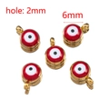 Goldene Edelstahl-Anhänger mit rotem Emaille-Böse-Blick-Motiv und 6mm Durchmesser - Rot
