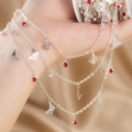 Collier à chaîne argentée avec cristal griffé rouge et pendentif papillon évidé - 0,5 Mètre/Paquet / Zircone Rouge - Argent