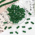 Dettaglio di perline in vetro a forma di bambù verde scuro per gioielli fai-da-te - Stile Nodo di Bambù 6x12mm (20 Pezzi/Confezione) (CZ2785) / Verde scuro