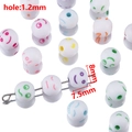 Cuentas acrílicas blancas de 8mm con caras sonrientes de colores para joyería DIY - 50 Piezas/Bolsa / Cuentas blancas con caras sonrientes de colores
