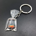 Kreativer Fisch im Wasserbeutel Schlüsselanhänger mit Goldfisch Anhänger für Rucksäcke - Orangeroter Fisch Stil (1)