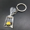 Kreativer Wasserbeutel Schlüsselanhänger mit lebensechtem gelbem Goldfisch-Anhänger - Hellgelber Schwarzgefleckter Fisch Stil (4)