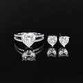 Exquisites herzförmiges Zirkon-Schmuckset mit Silberring und passenden Ohrsteckern - Größe 5 / Weiß