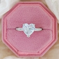 Silver heart-shaped gemstone ring with micro-pave diamonds in a pink velvet box - US 5 / Silver with White Stone