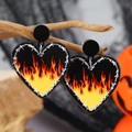 Halloween-Herz-Ohrringe mit Acryl-Flammen und Stacheldraht-Design auf trockenem Holz - Stacheldraht Flamme Herz Stil (weh5181)