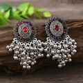 Boho-Ohrhänger mit rotem Edelstein, bunten Strasssteinen und silbernen Metallquasten - Vintage Silber Roter Edelstein Quastenperle Stil (WEH5460 Rot Antik-Silber)