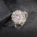 Anillo elegante de flor con circonita rosa marquesa y detalles en oro rosa - US 5 / Rosa