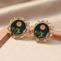 Vintage floral relief earrings with golden alloy frame and pearl diamond accents - Round Scalloped Lace Style (WEH5057) / Black (KC Gold Stem)