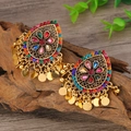 Detalle de pendientes bohemios con diamantes de imitación de colores y flecos dorados - Multicolor Oro Antiguo (weh3415)
